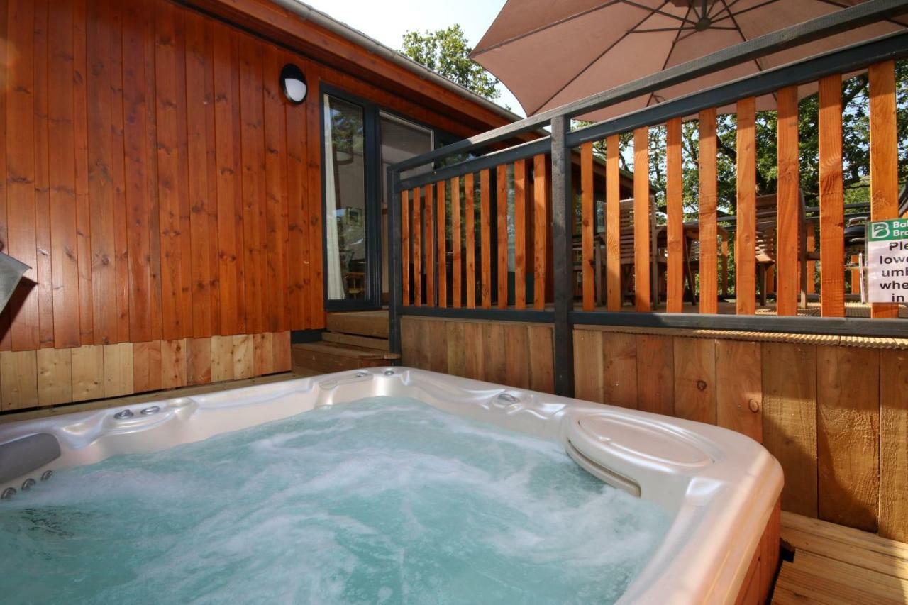 Balquhidder Braes Holiday Park Lodges, Mostly With Hot Tubs And Pet Friendly, Ev Facilities Lochearnhead Esterno foto